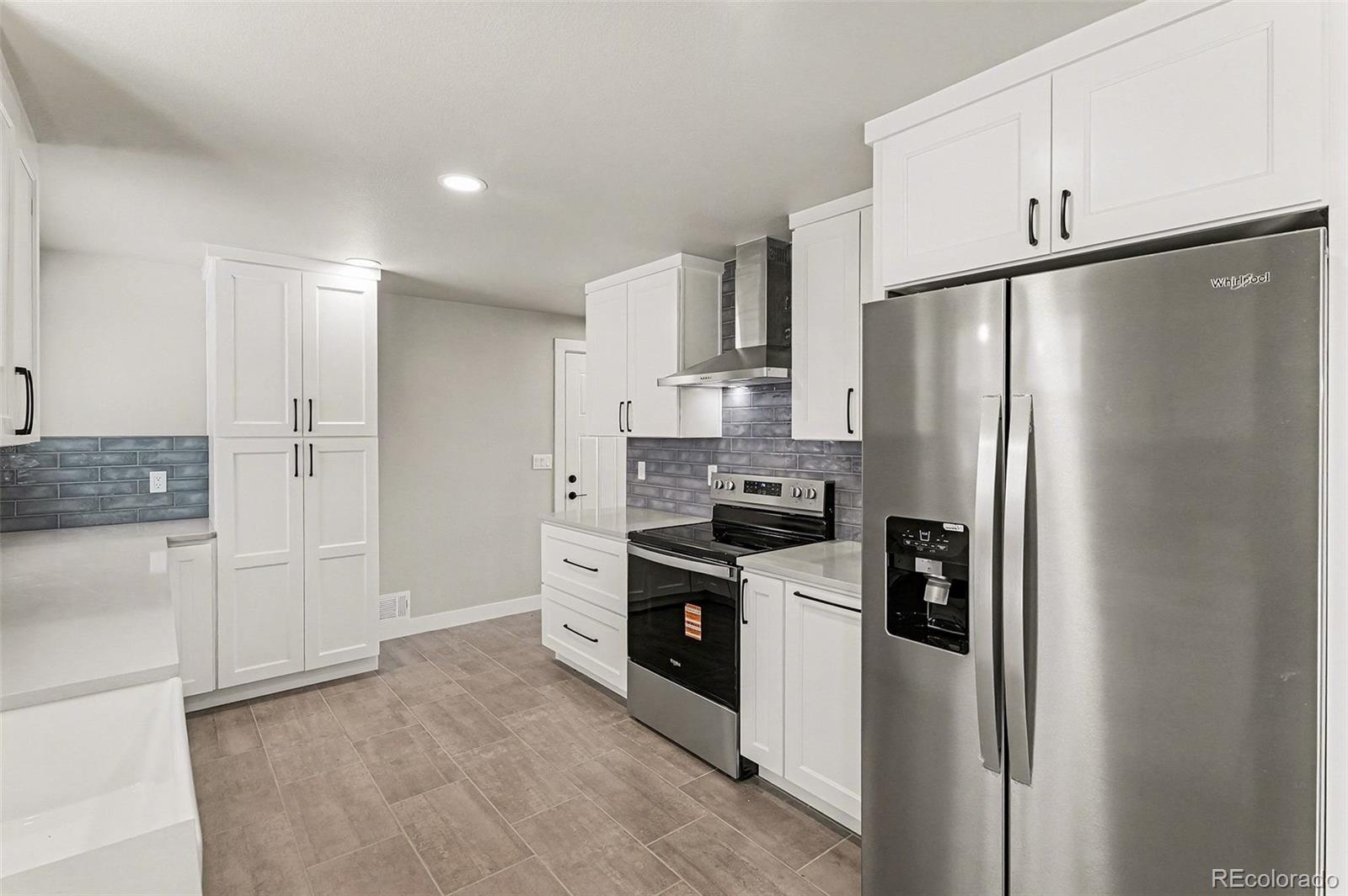 MLS Image #8 for 6552 s pearl street,centennial, Colorado