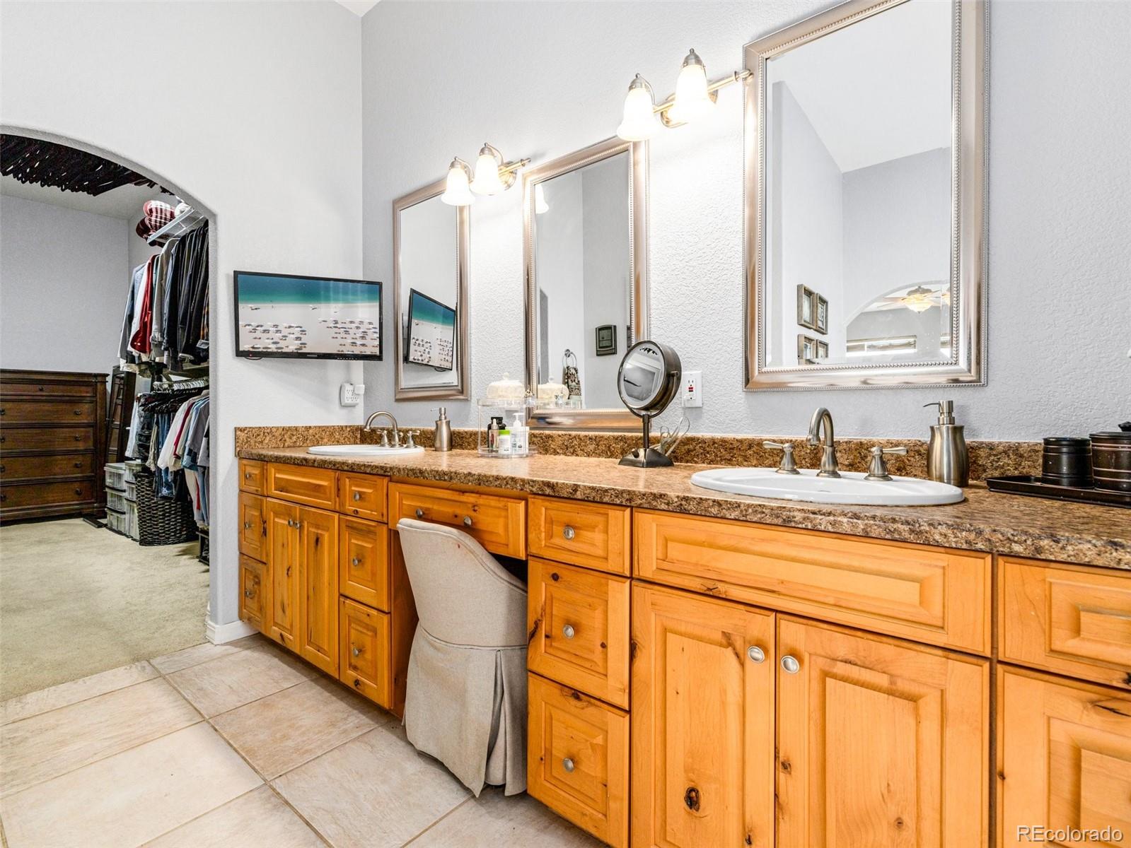 MLS Image #18 for 1  bay meadows ,colorado city, Colorado