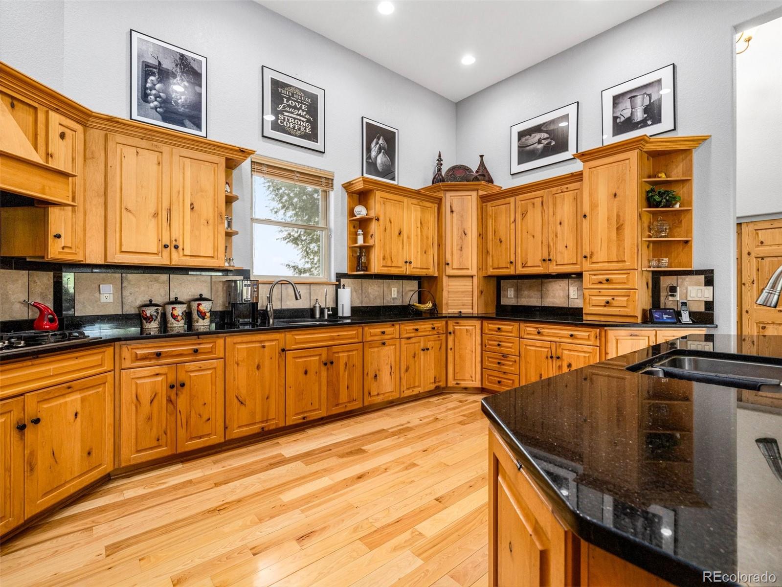 MLS Image #9 for 1  bay meadows ,colorado city, Colorado