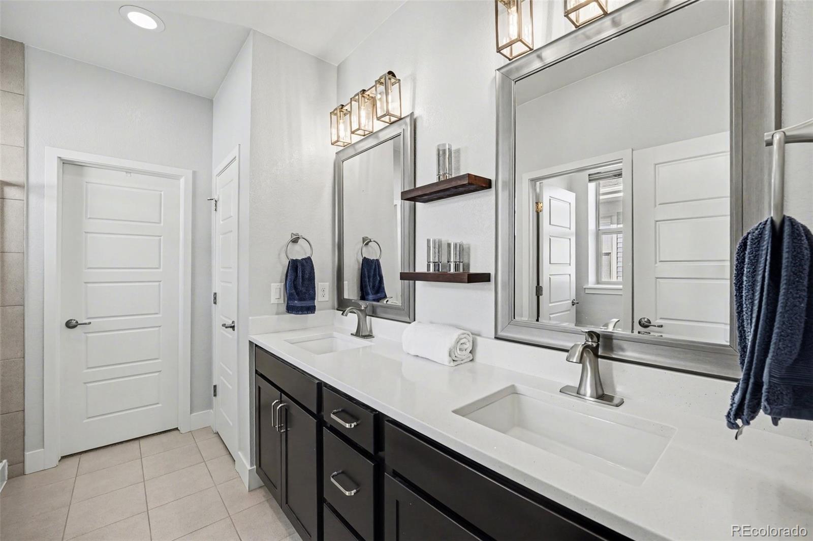 MLS Image #14 for 5969  hanover street,denver, Colorado