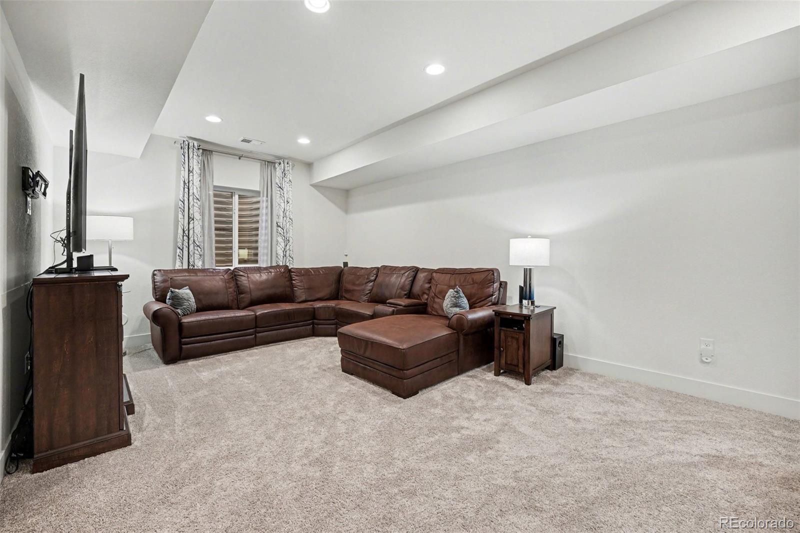MLS Image #15 for 5969  hanover street,denver, Colorado