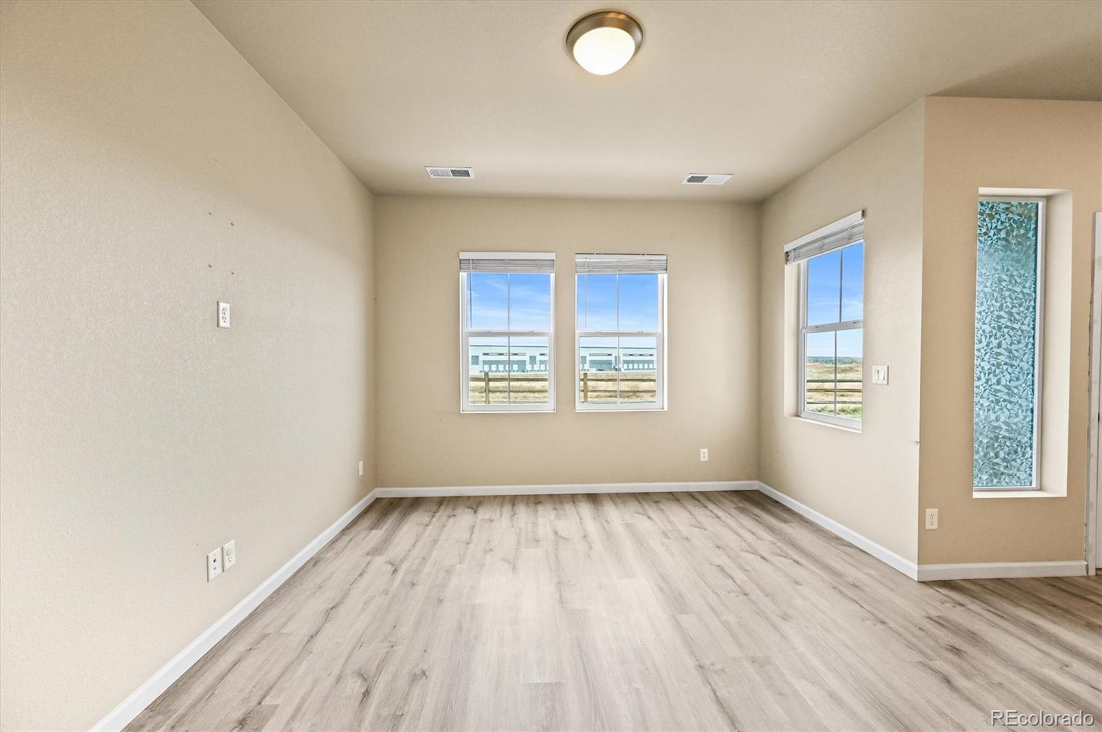MLS Image #11 for 10565 n paris street 9b,commerce city, Colorado