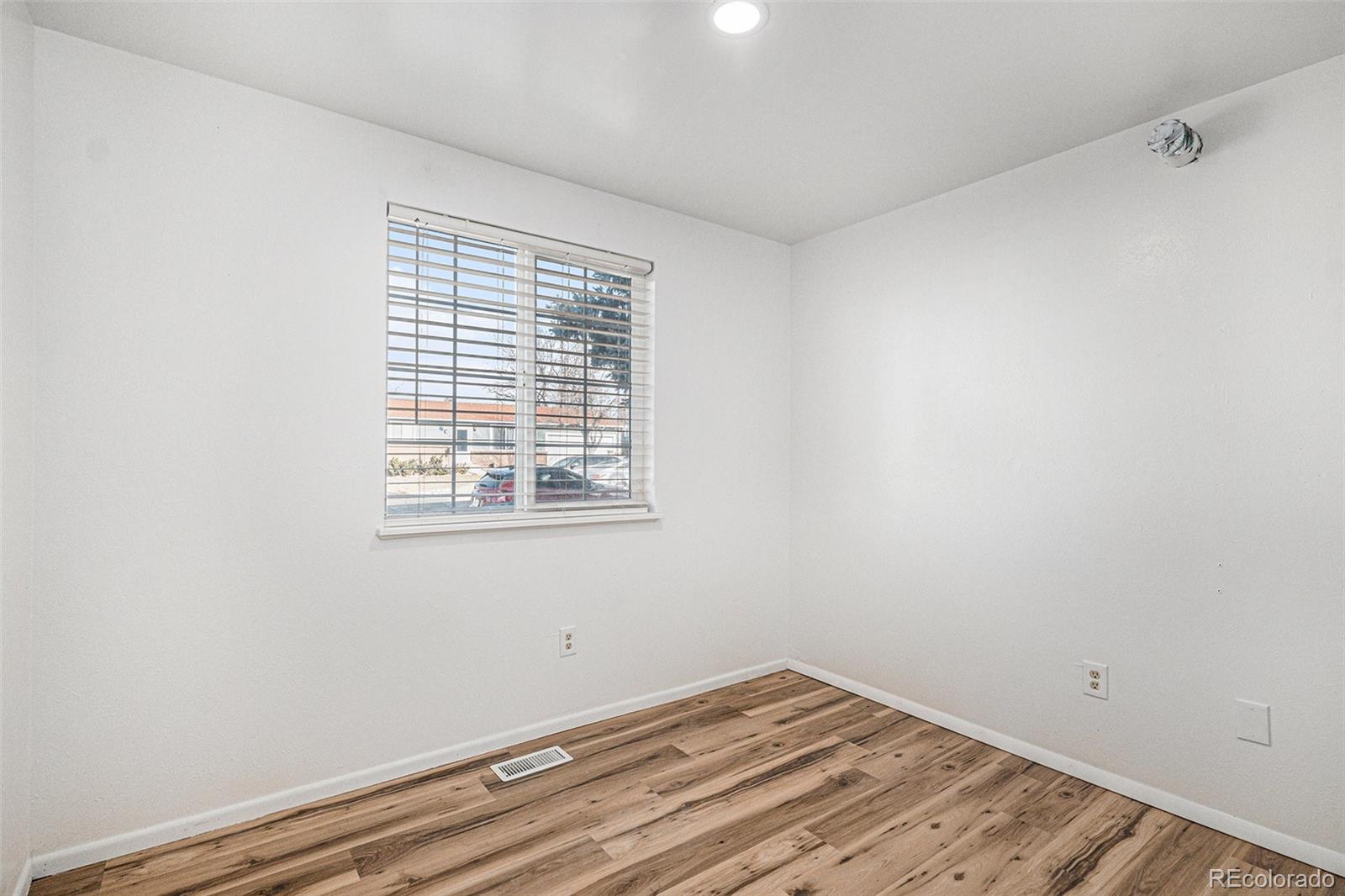 MLS Image #11 for 15608 e girard place,aurora, Colorado