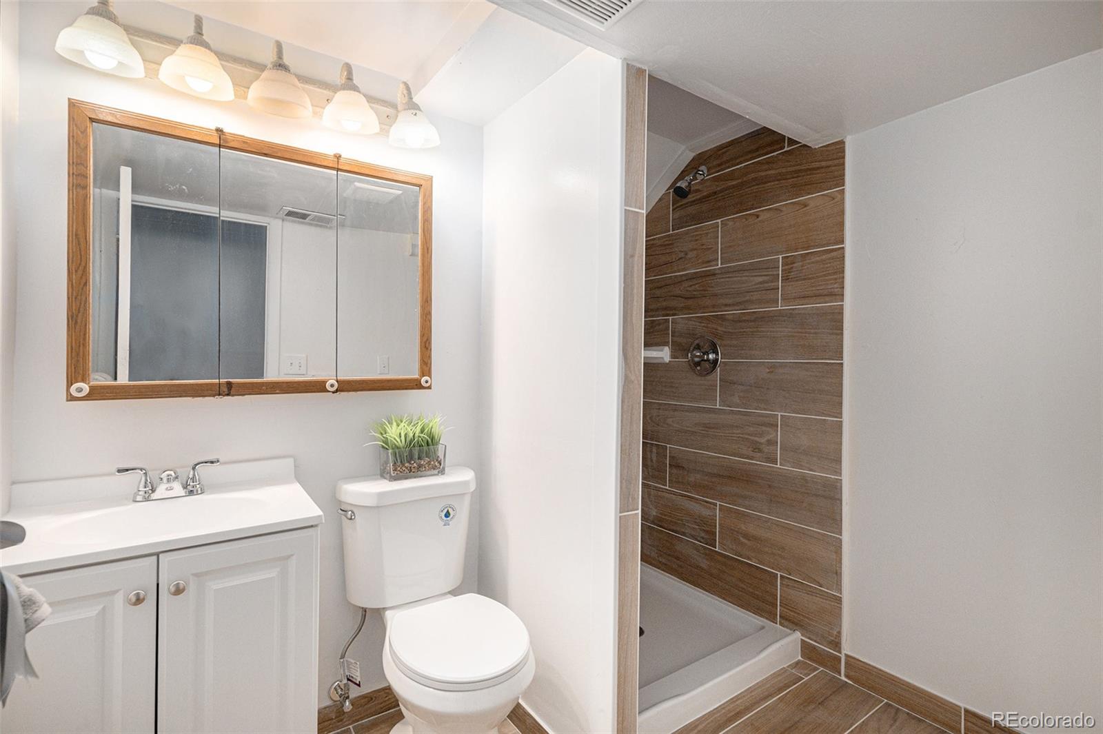 MLS Image #18 for 15608 e girard place,aurora, Colorado