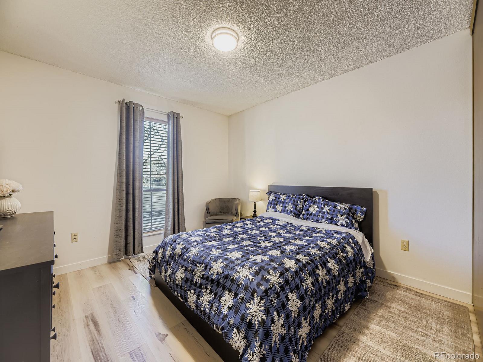 MLS Image #8 for 3550 s harlan street,denver, Colorado