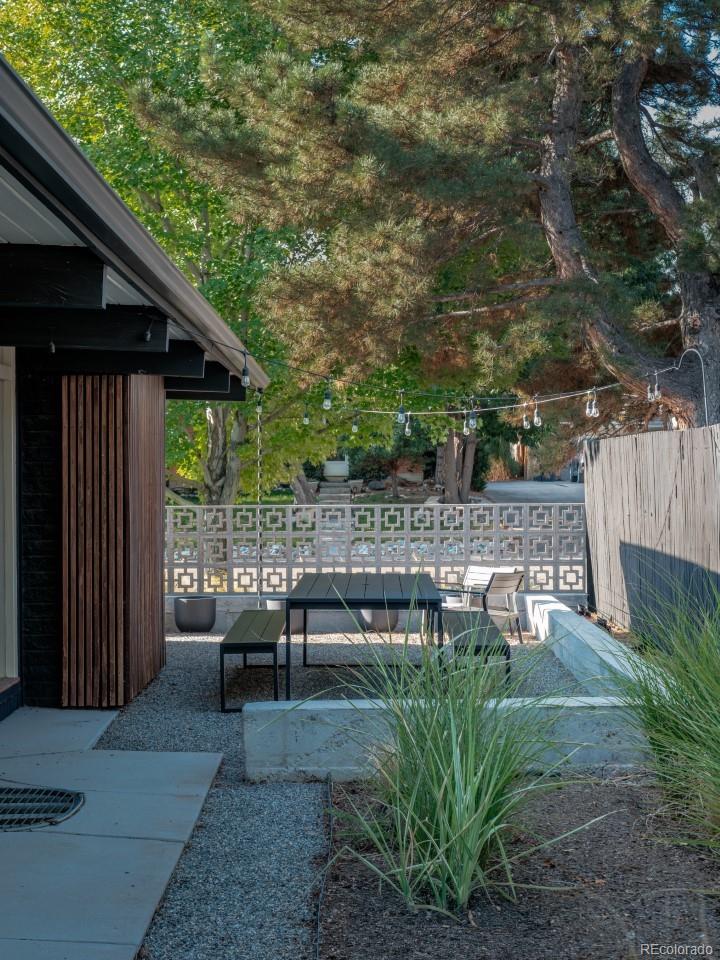 MLS Image #12 for 4721 e idaho place,denver, Colorado