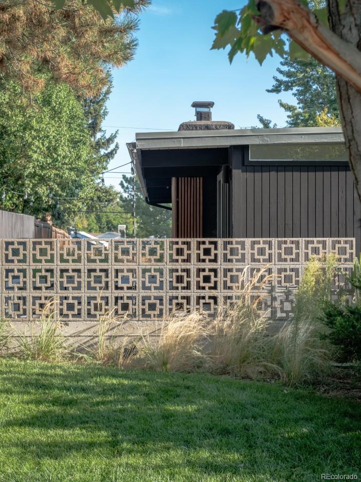 MLS Image #6 for 4721 e idaho place,denver, Colorado