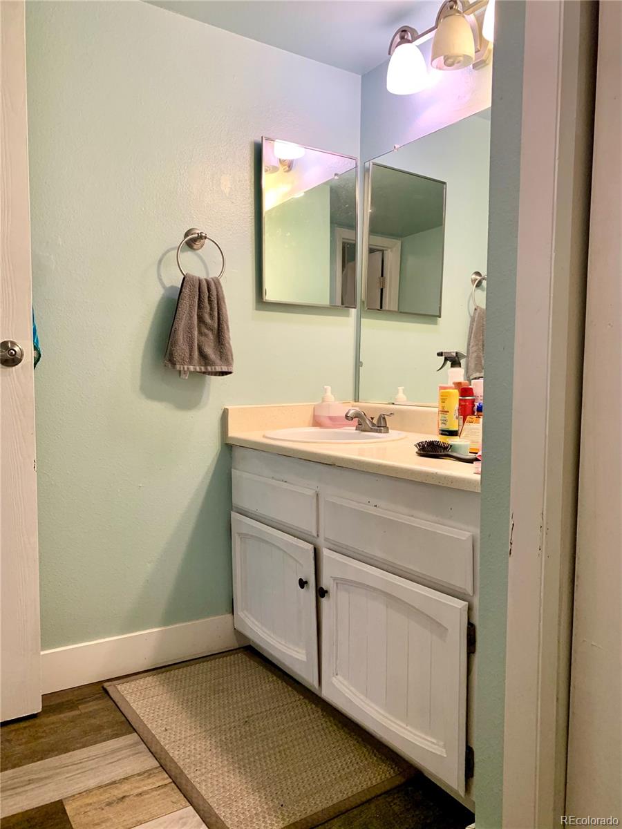 MLS Image #15 for 14226 e 1st drive b03,aurora, Colorado