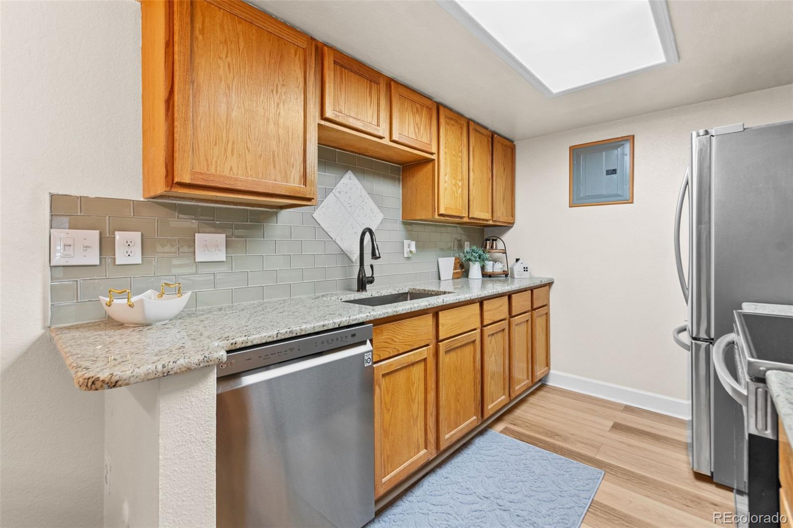MLS Image #18 for 8555  fairmount drive b-207,denver, Colorado