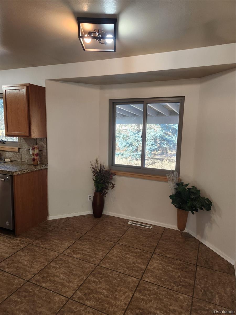 MLS Image #10 for 3938  encino street,colorado springs, Colorado