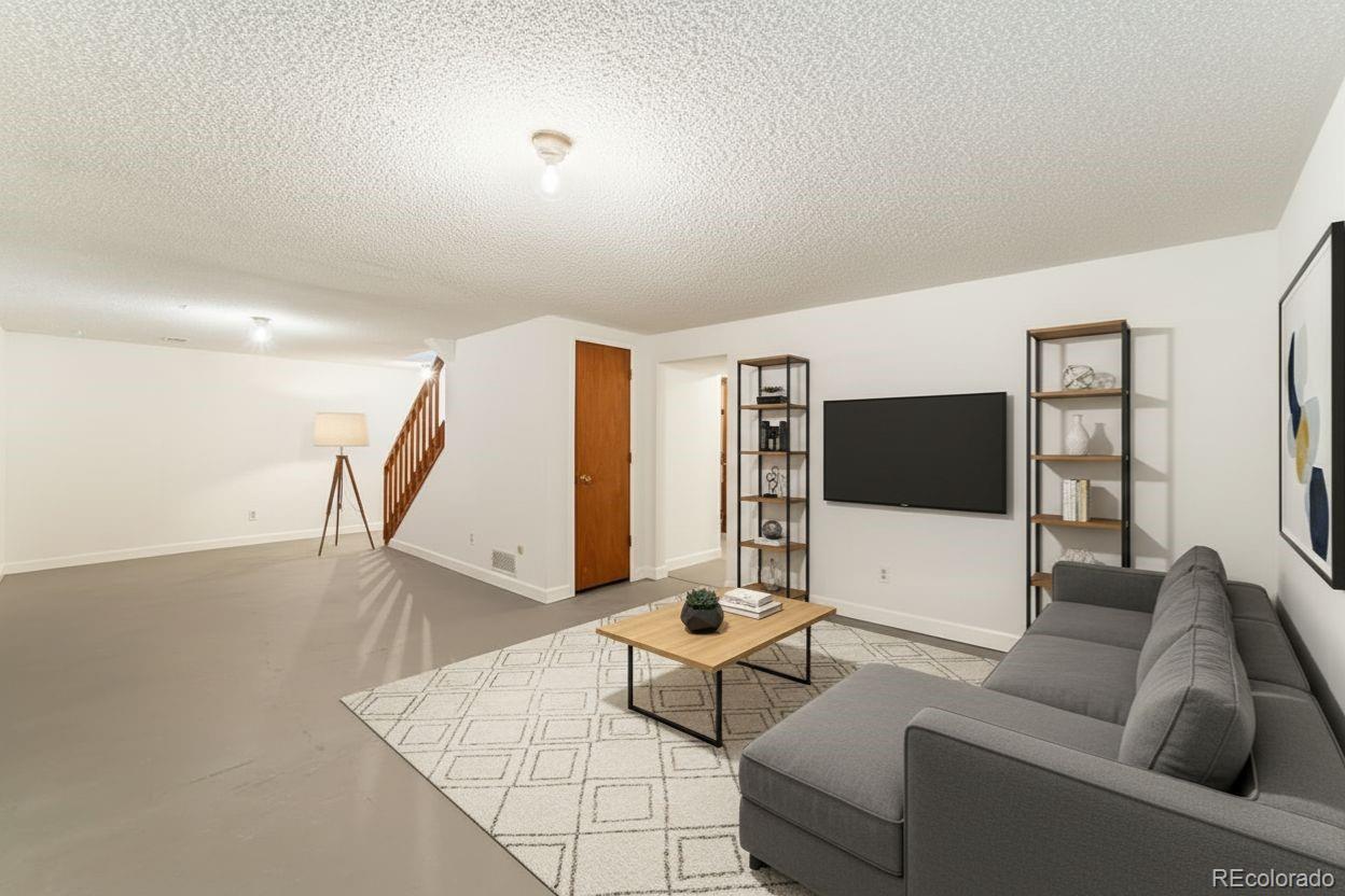MLS Image #15 for 2051 s balsam street ,lakewood, Colorado
