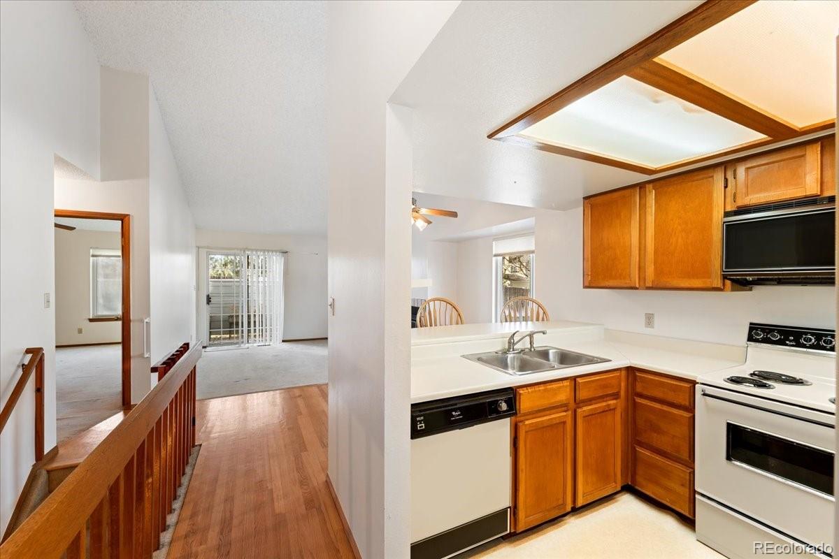 MLS Image #3 for 2051 s balsam street ,lakewood, Colorado