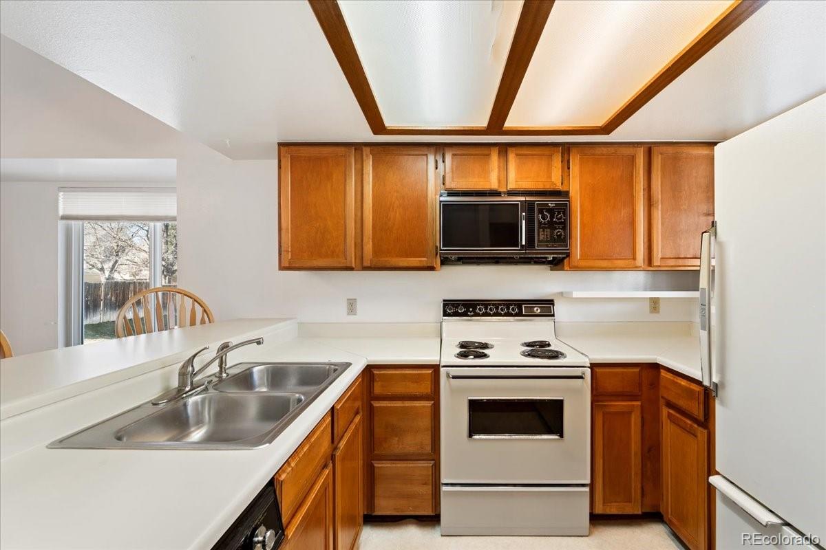 MLS Image #4 for 2051 s balsam street ,lakewood, Colorado
