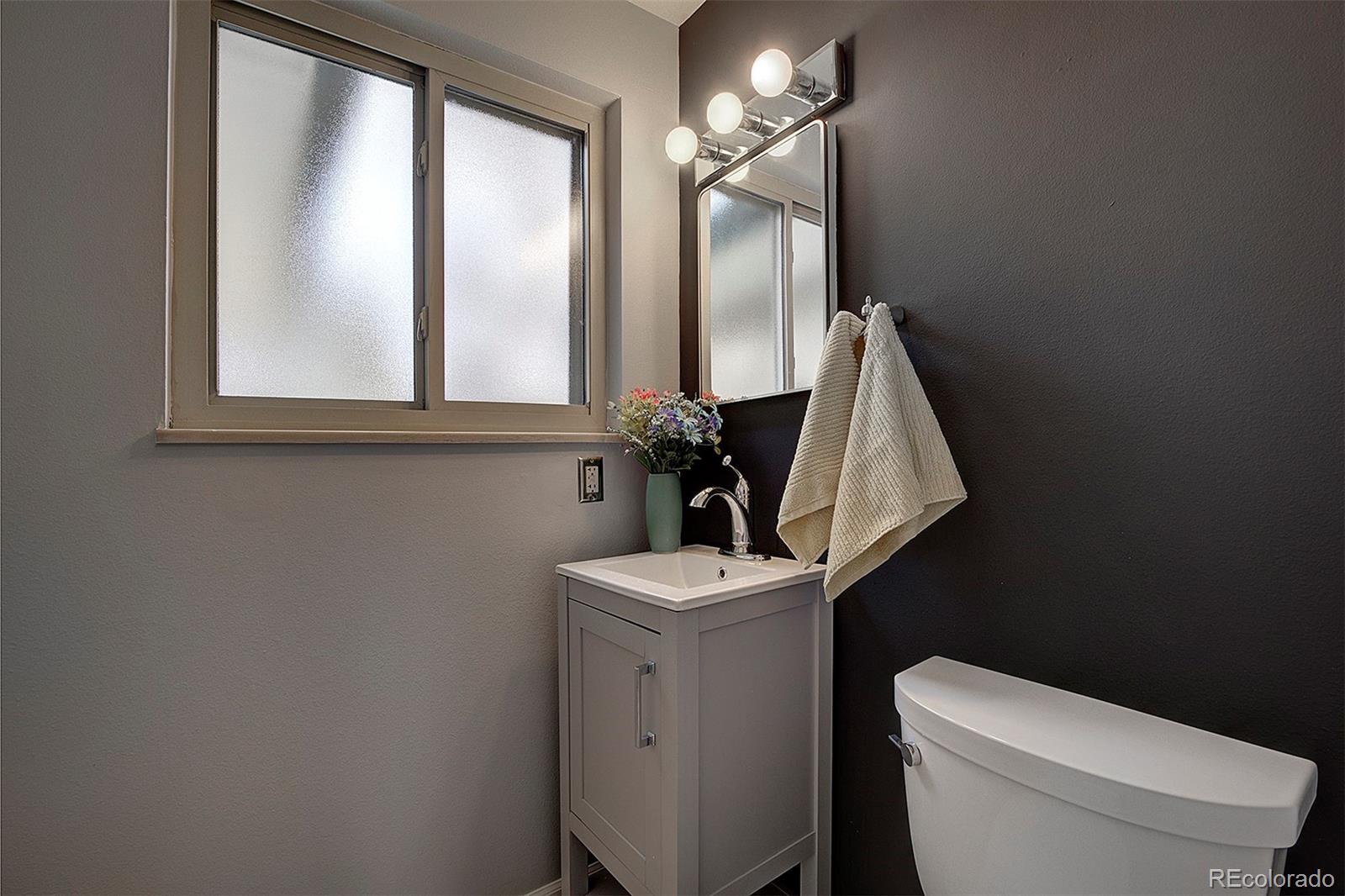 MLS Image #26 for 3345 s akron street,denver, Colorado