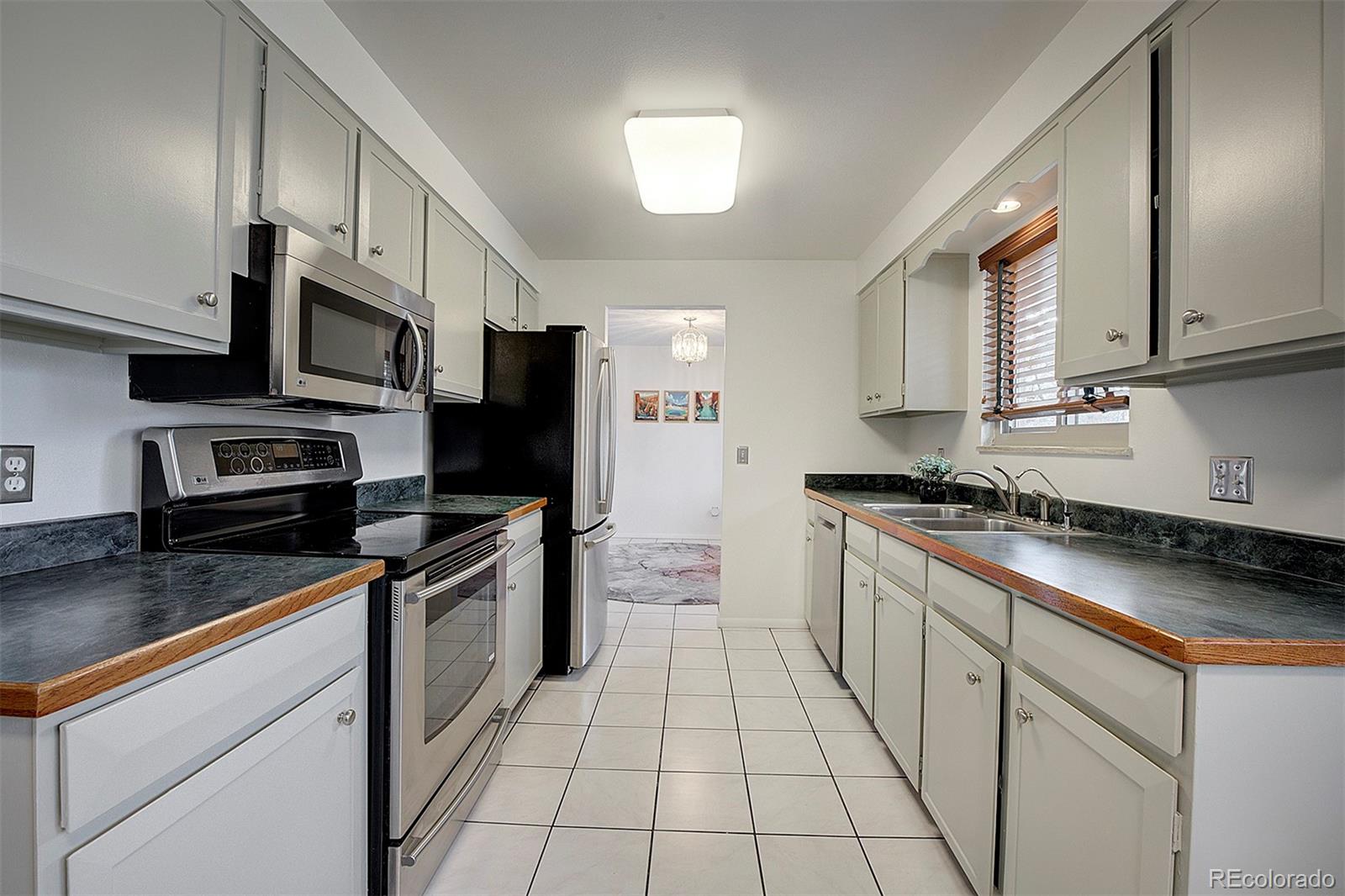 MLS Image #7 for 3345 s akron street,denver, Colorado