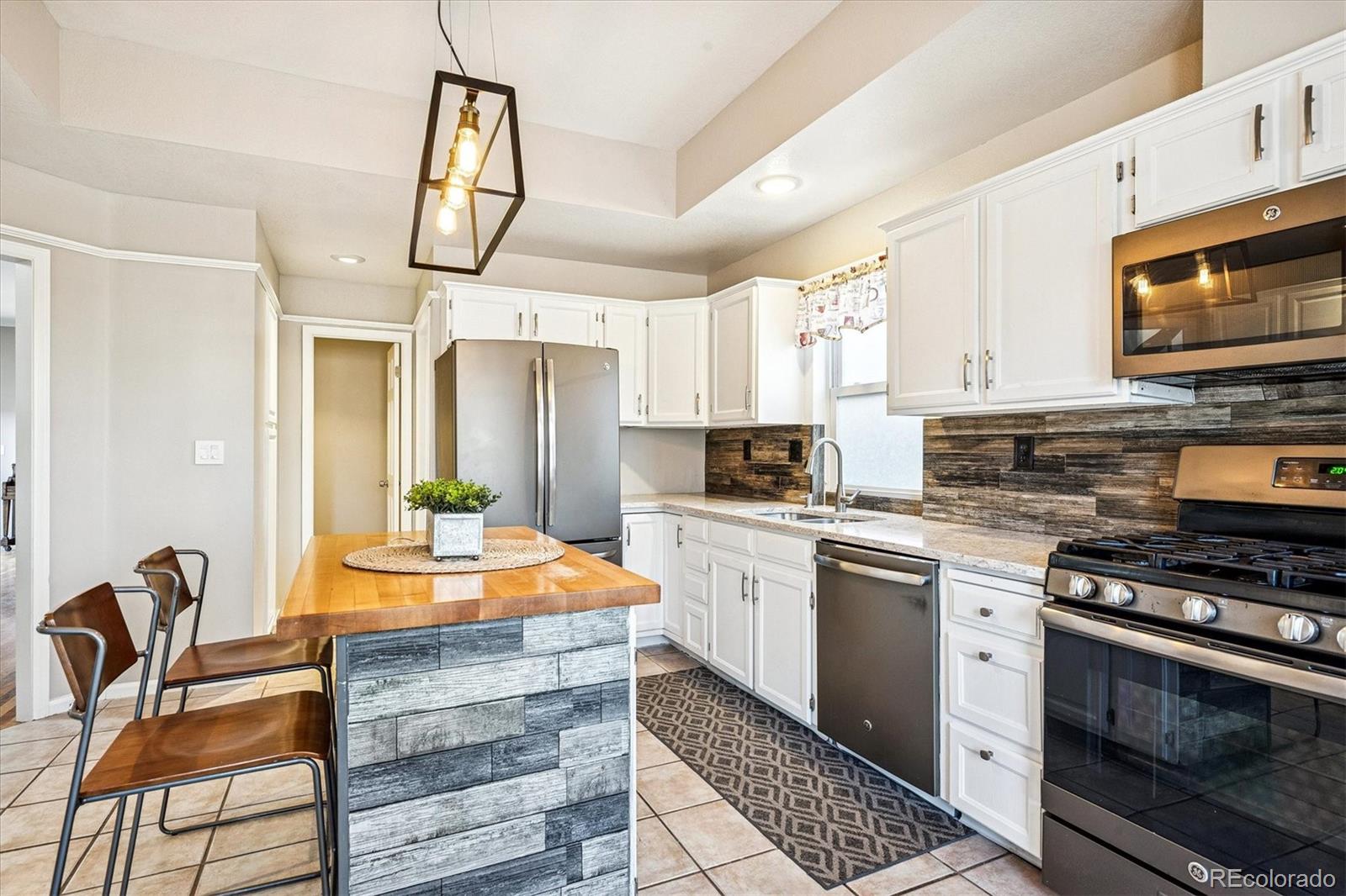 MLS Image #10 for 4383 s zenobia street,denver, Colorado