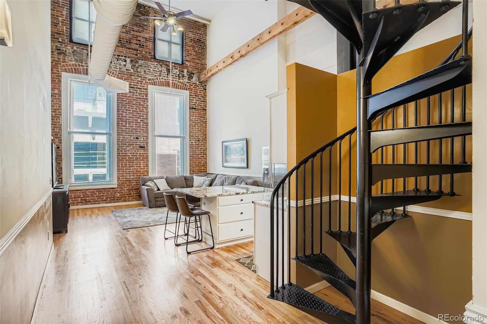 MLS Image #12 for 1555  california street,denver, Colorado