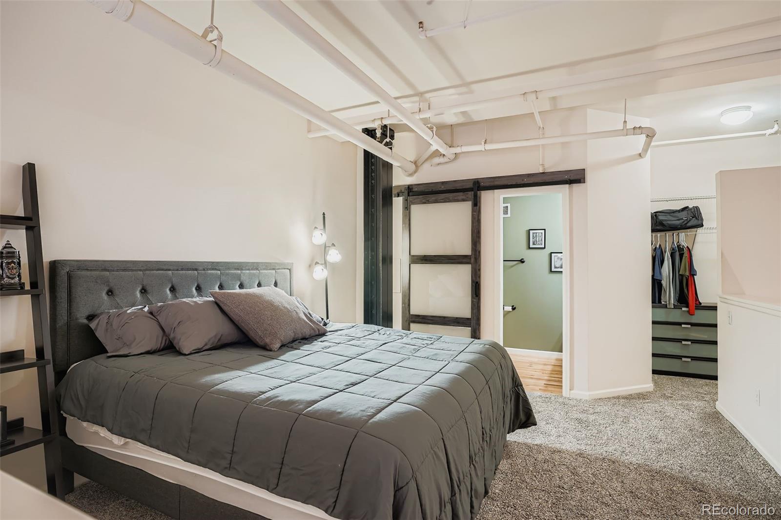 MLS Image #13 for 1555  california street,denver, Colorado