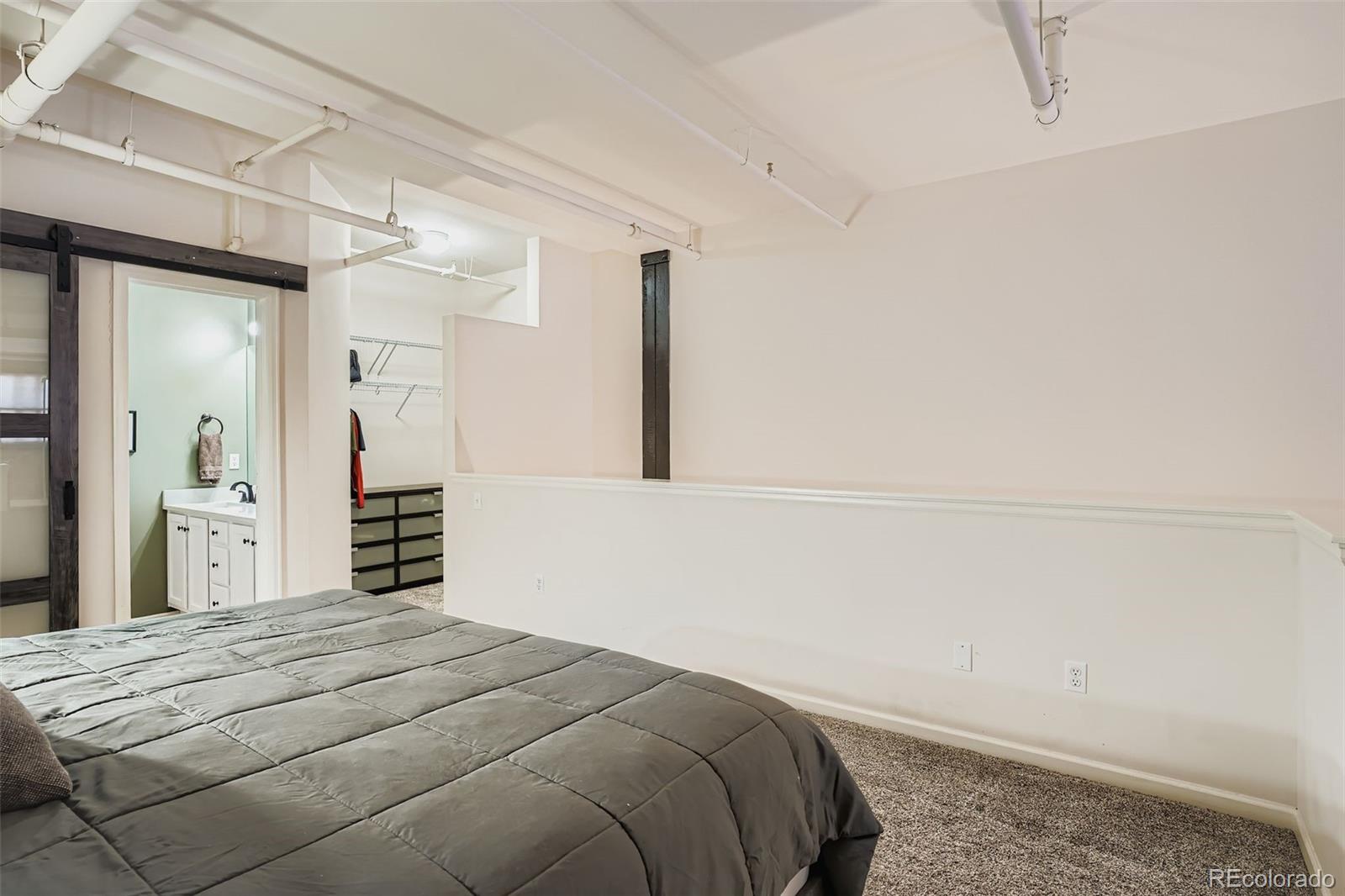 MLS Image #14 for 1555  california street,denver, Colorado