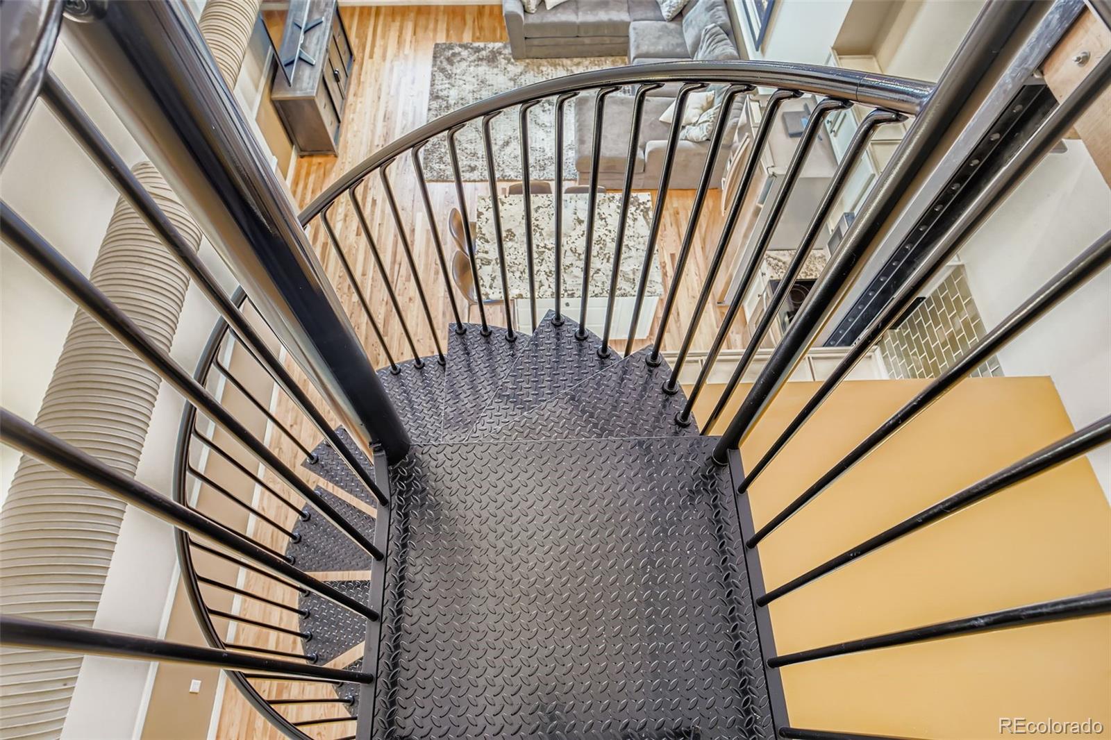 MLS Image #19 for 1555  california street,denver, Colorado