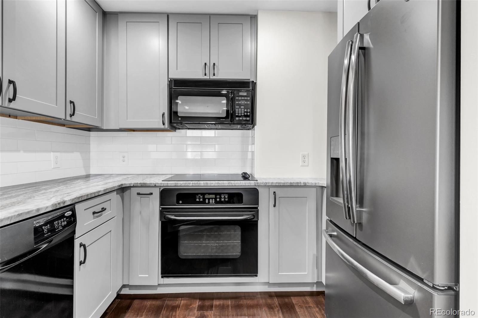 MLS Image #6 for 925 n lincoln street 4g,denver, Colorado