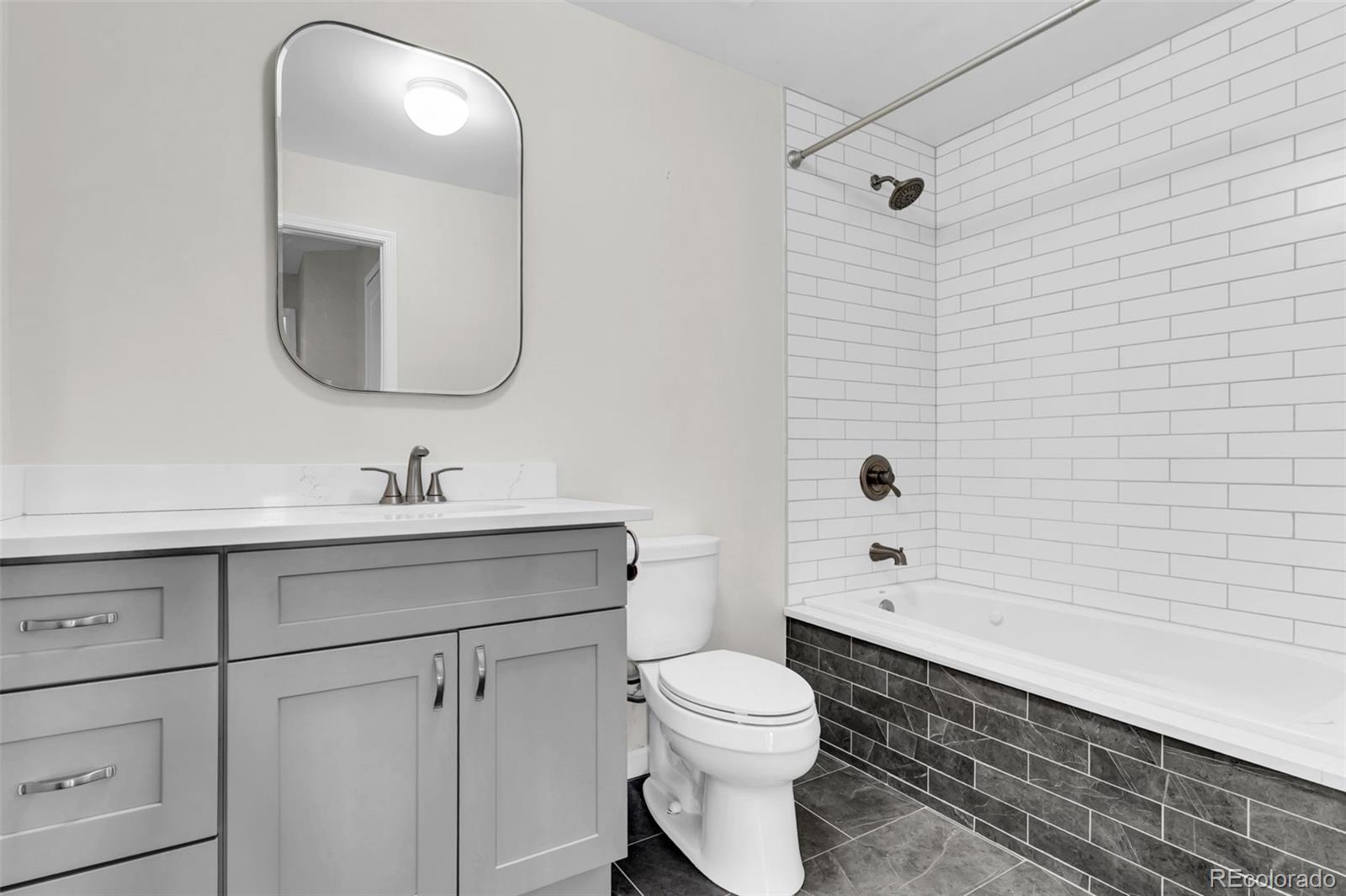 MLS Image #8 for 925 n lincoln street 4g,denver, Colorado