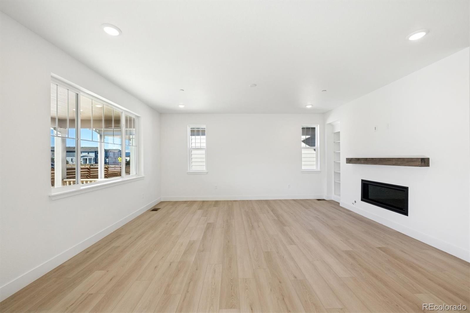 MLS Image #3 for 1252  summit rise drive,erie, Colorado