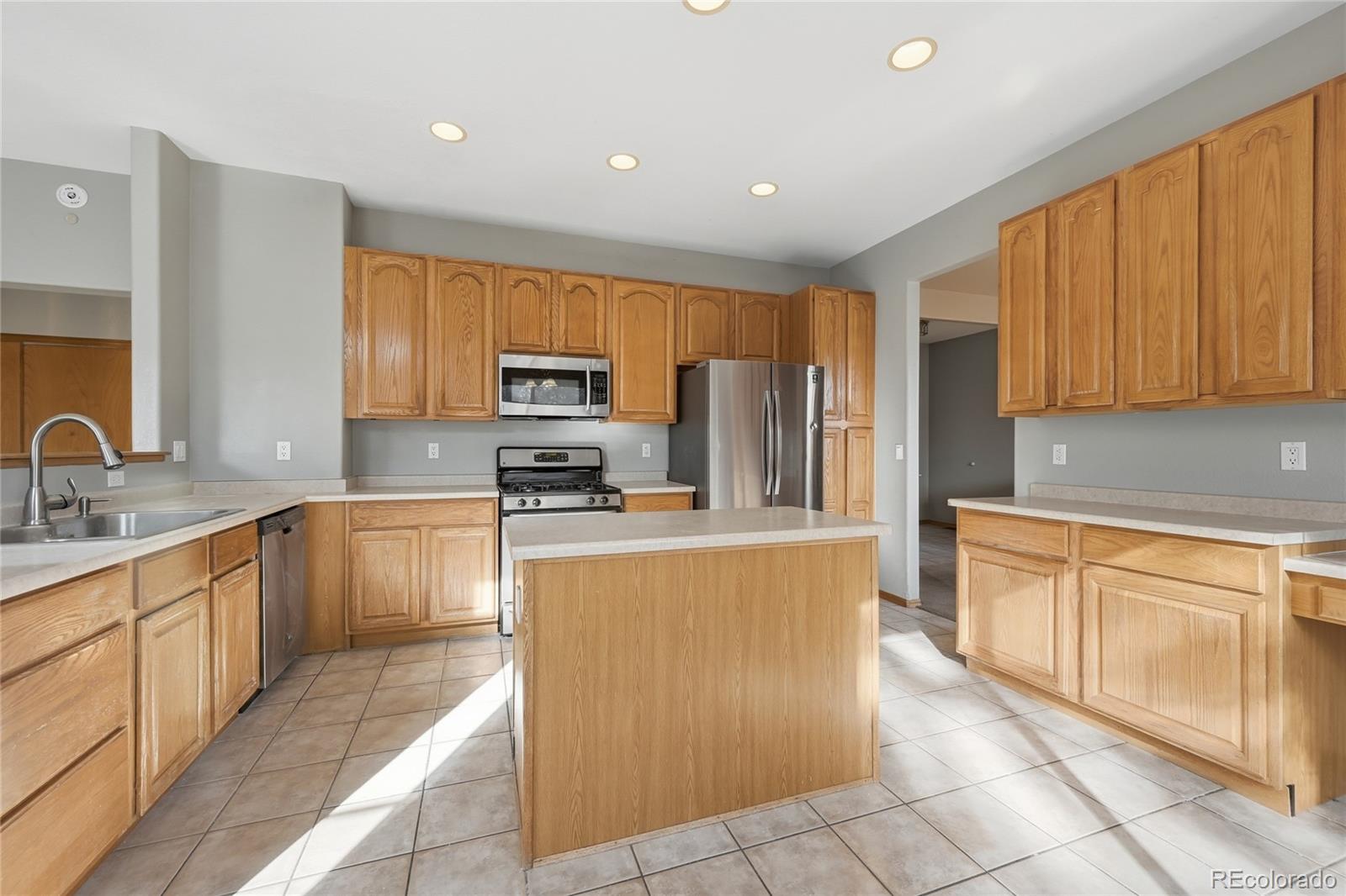 MLS Image #12 for 5022  yates circle,broomfield, Colorado