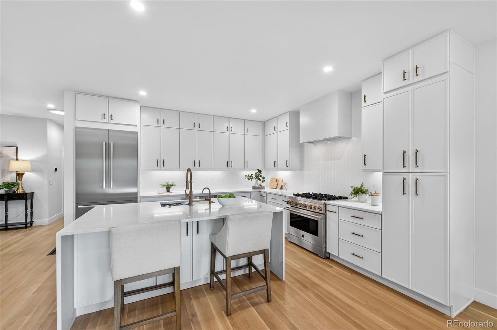 MLS Image #3 for 2552 e alameda avenue,denver, Colorado