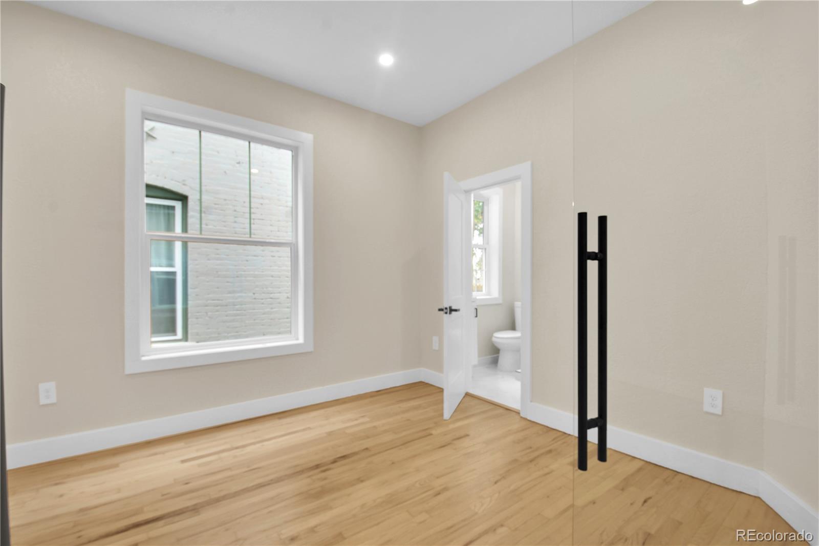MLS Image #11 for 2350 n ogden street,denver, Colorado