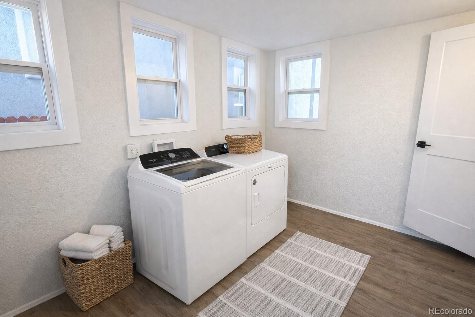MLS Image #19 for 2350 n ogden street,denver, Colorado