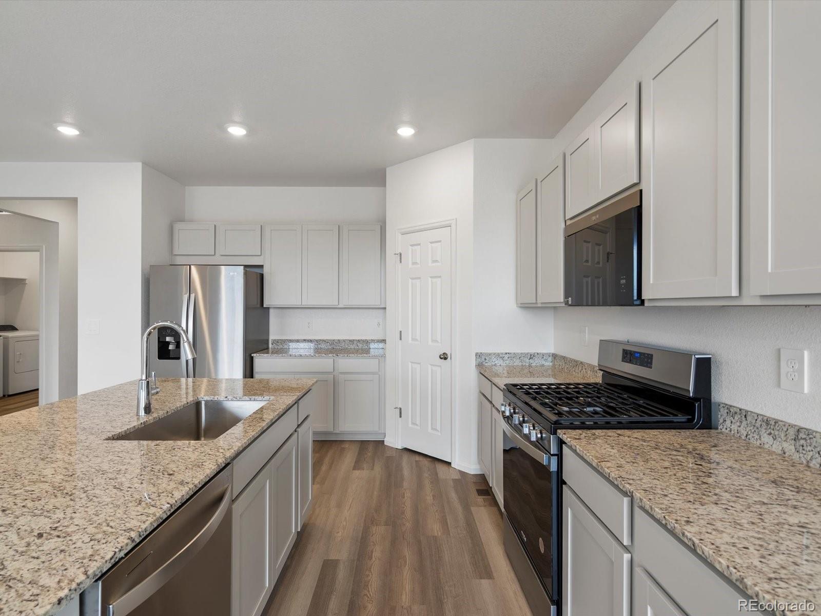 MLS Image #11 for 17498 e 90th place,commerce city, Colorado