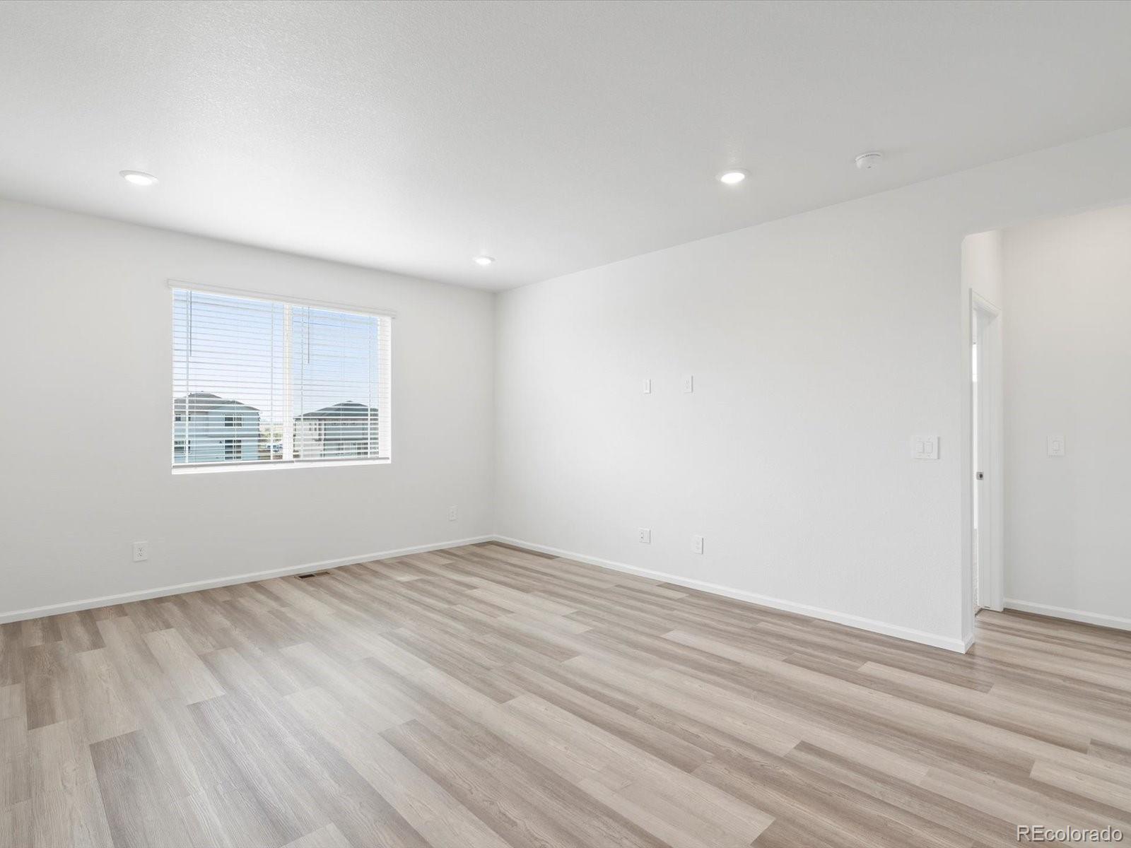 MLS Image #14 for 17498 e 90th place,commerce city, Colorado