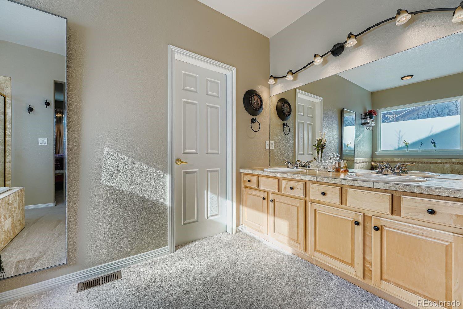 MLS Image #16 for 6412 s sedalia street,aurora, Colorado