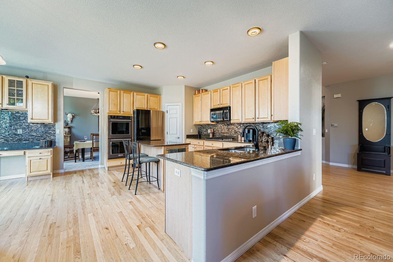 MLS Image #9 for 6412 s sedalia street,aurora, Colorado