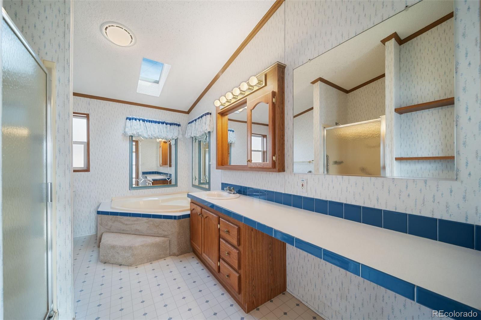 MLS Image #16 for 3305 s dale court,englewood, Colorado