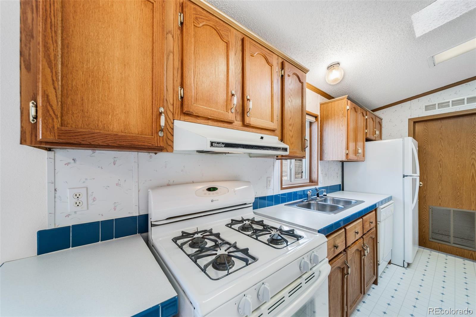 MLS Image #25 for 3305 s dale court,englewood, Colorado