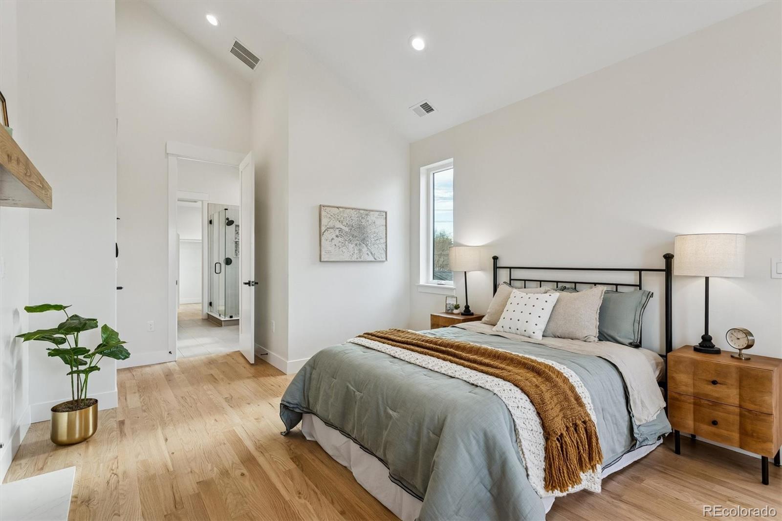 MLS Image #23 for 3718 n milwaukee street,denver, Colorado
