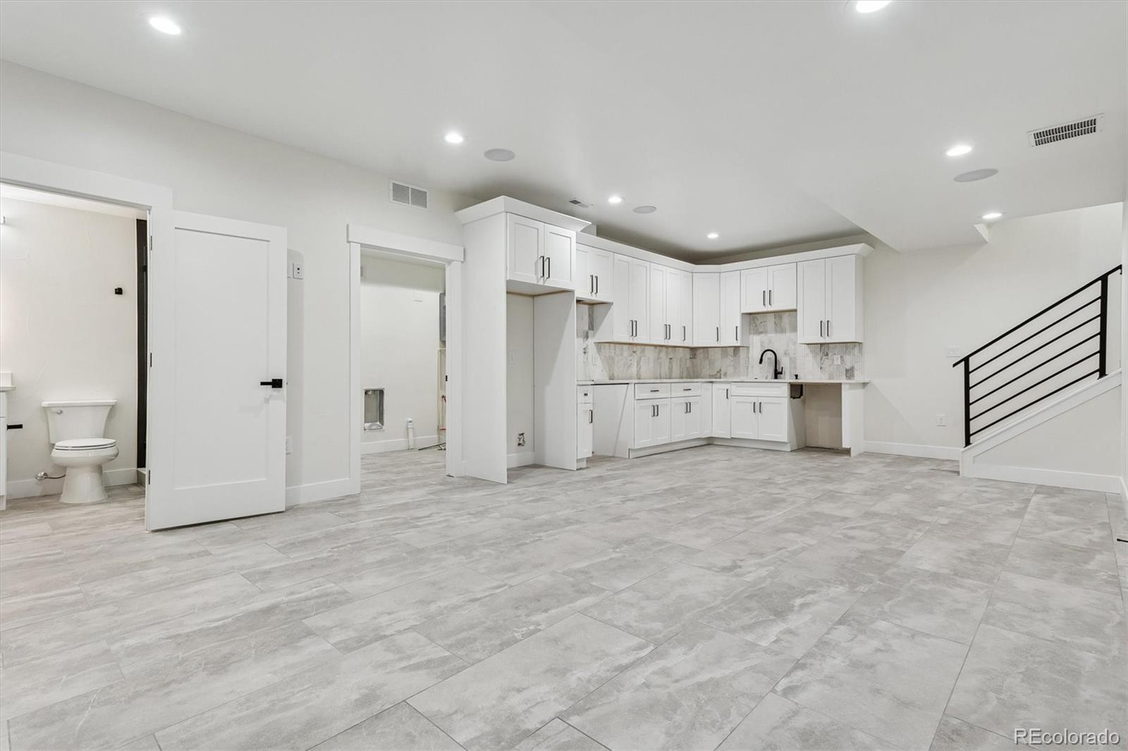 MLS Image #35 for 3718 n milwaukee street,denver, Colorado