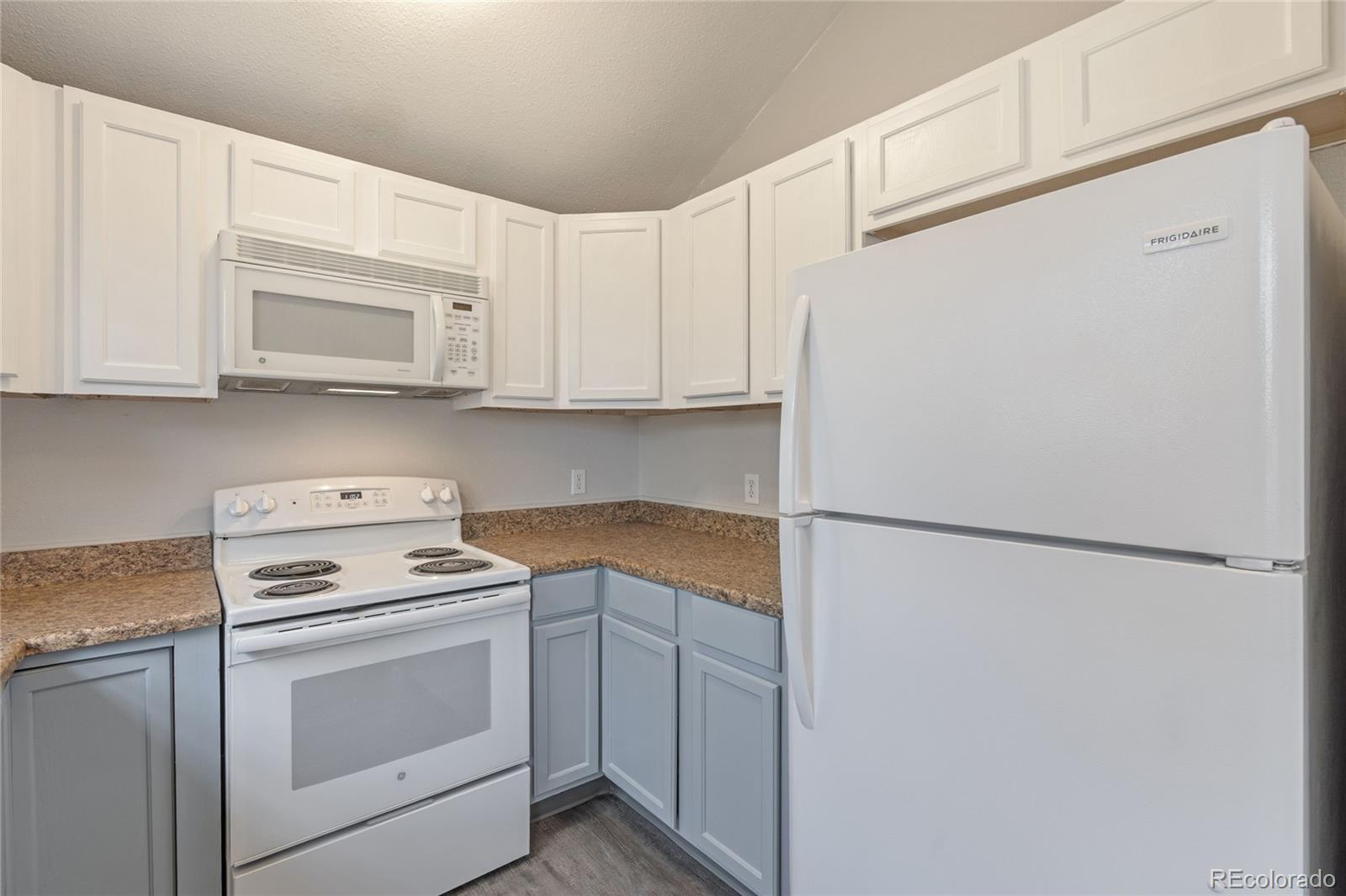 MLS Image #11 for 983 s zeno way,aurora, Colorado