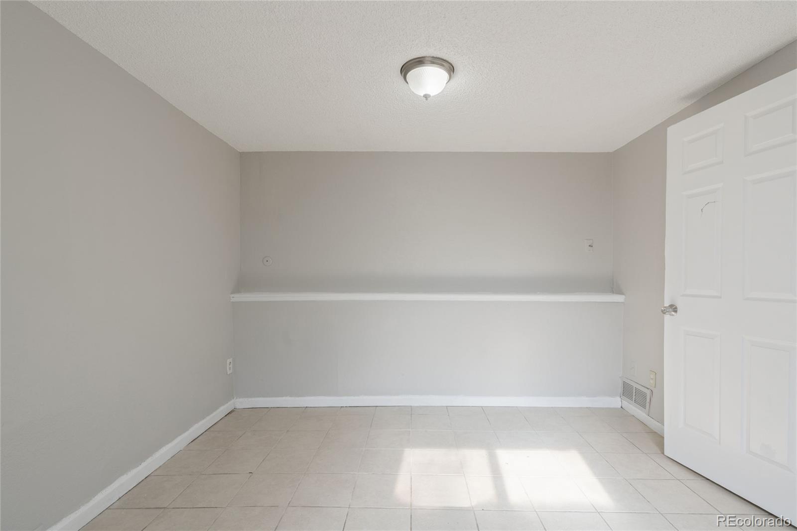 MLS Image #33 for 983 s zeno way,aurora, Colorado