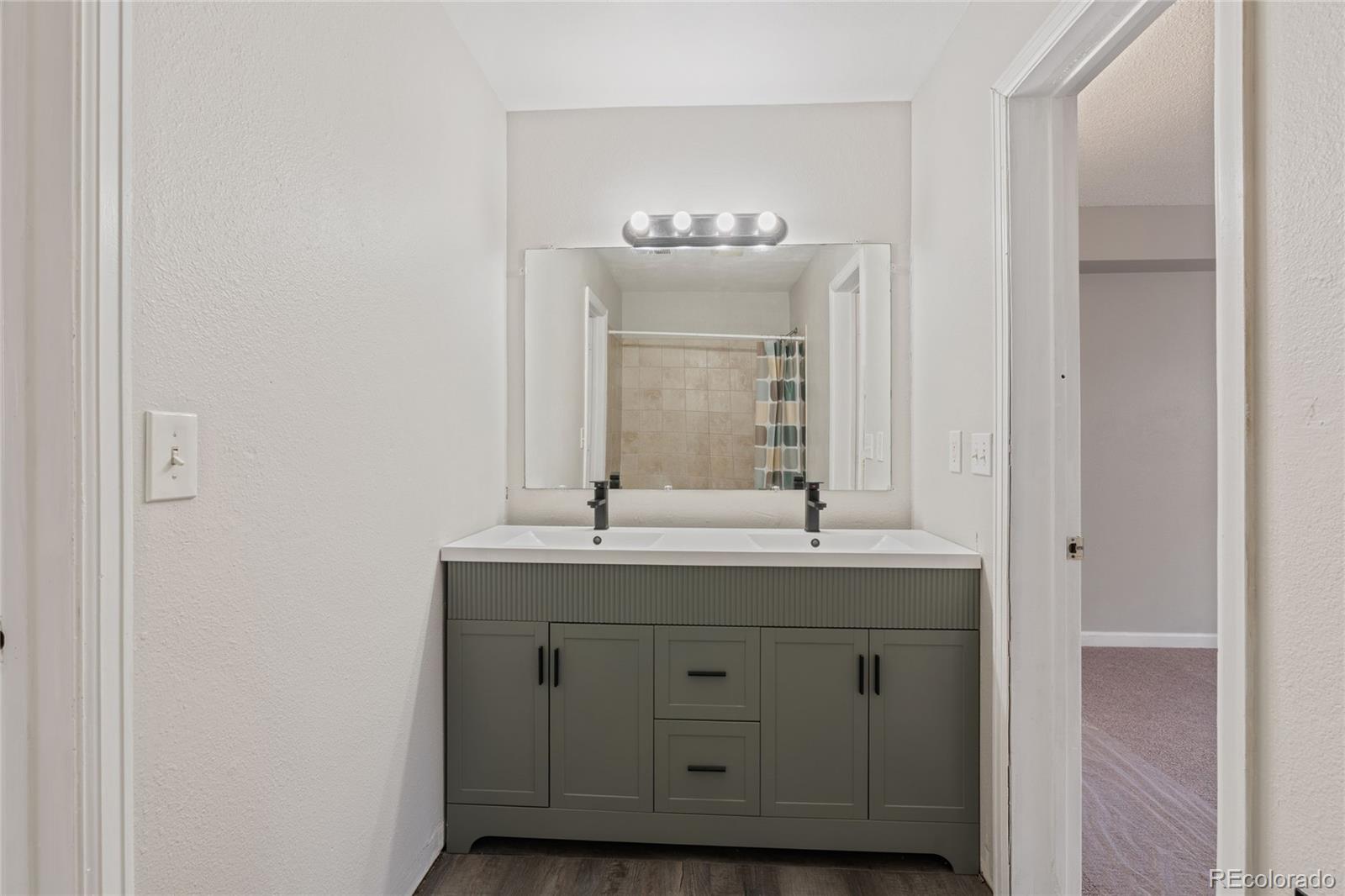 MLS Image #36 for 983 s zeno way,aurora, Colorado