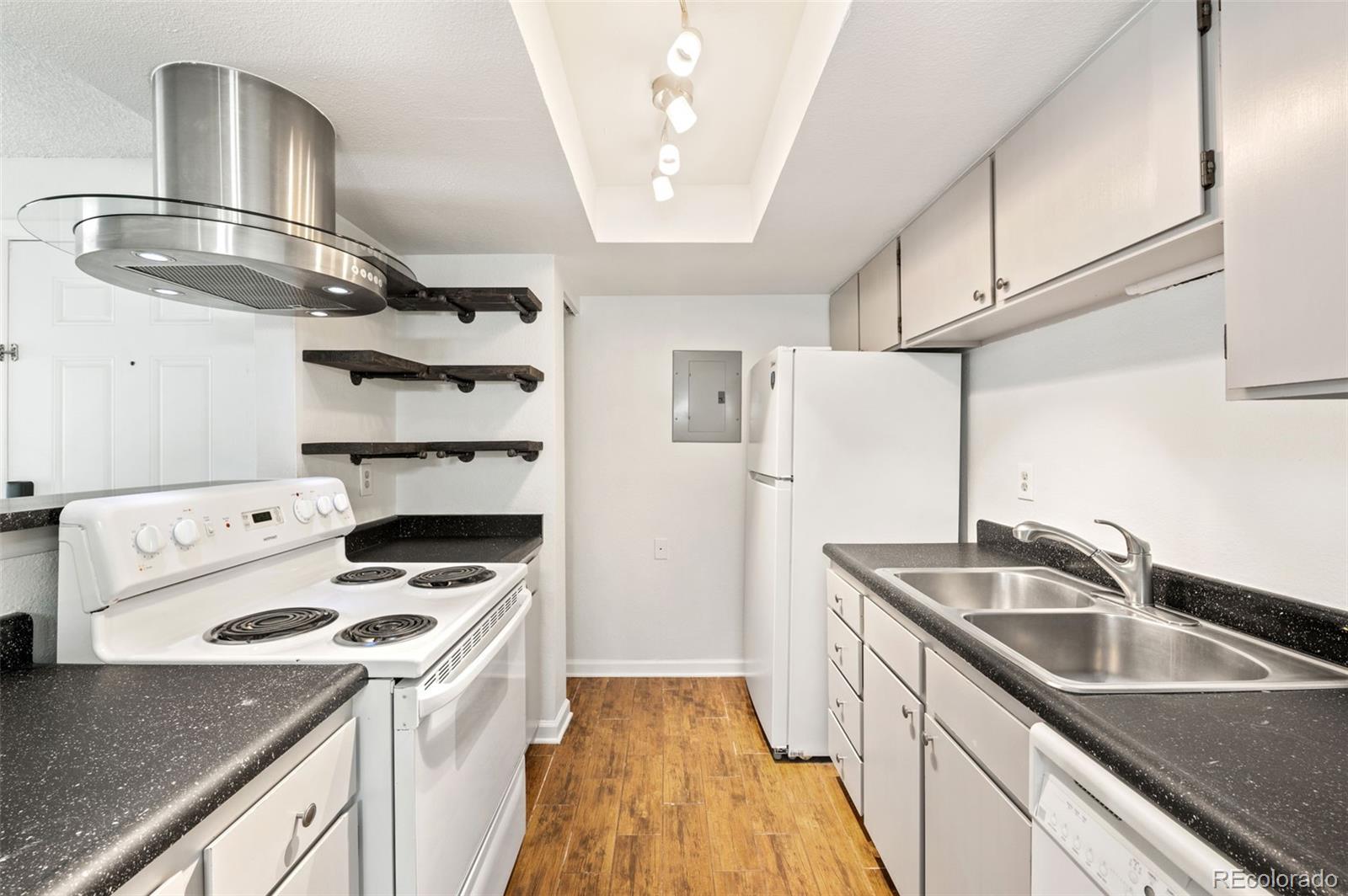 MLS Image #4 for 14161 e jewell avenue 204,aurora, Colorado