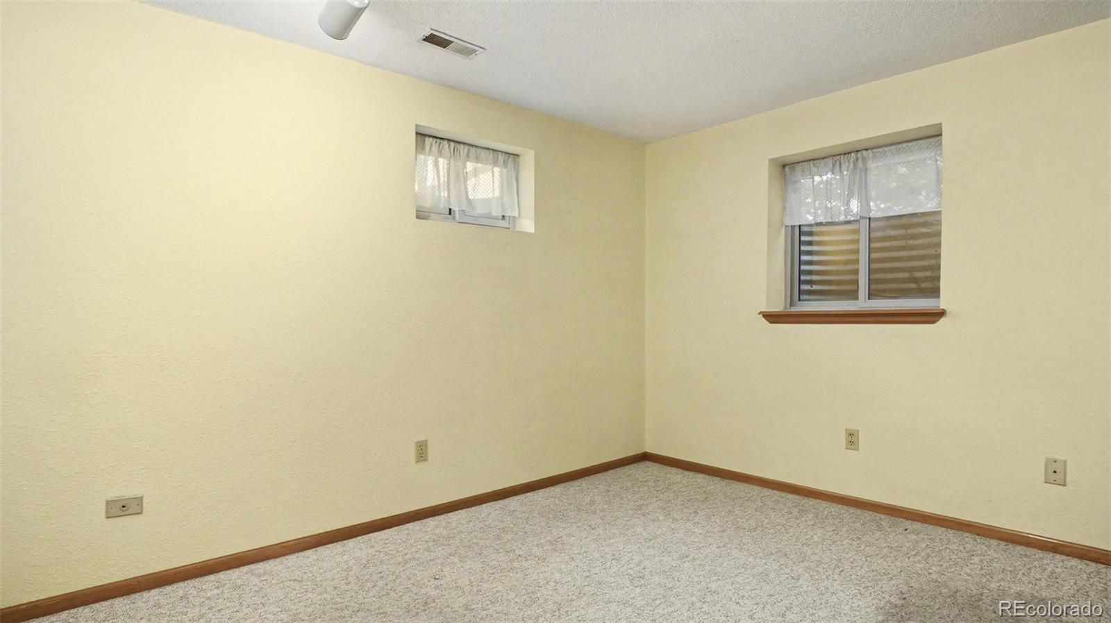 MLS Image #15 for 2618 s lewiston street,aurora, Colorado