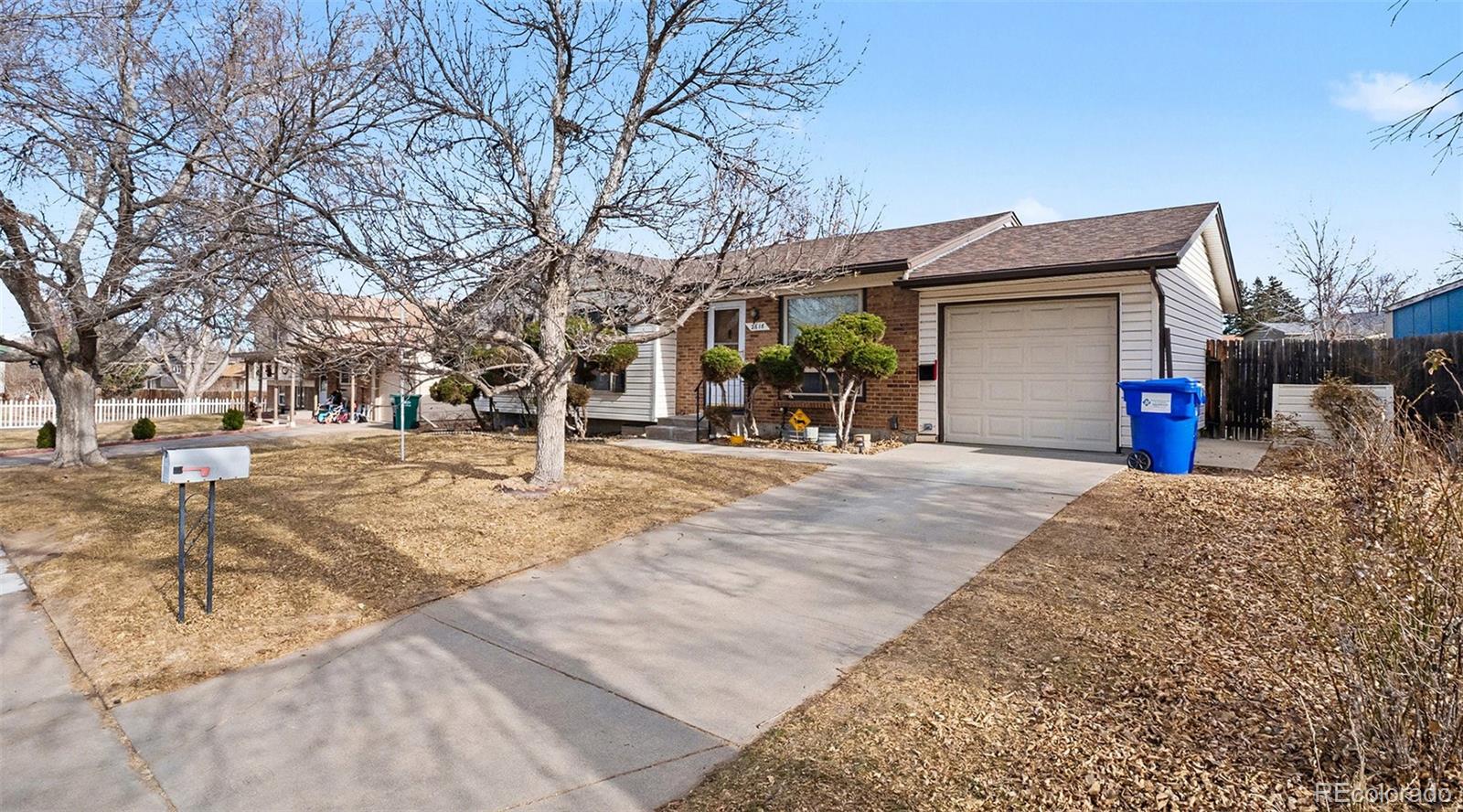 MLS Image #3 for 2618 s lewiston street,aurora, Colorado