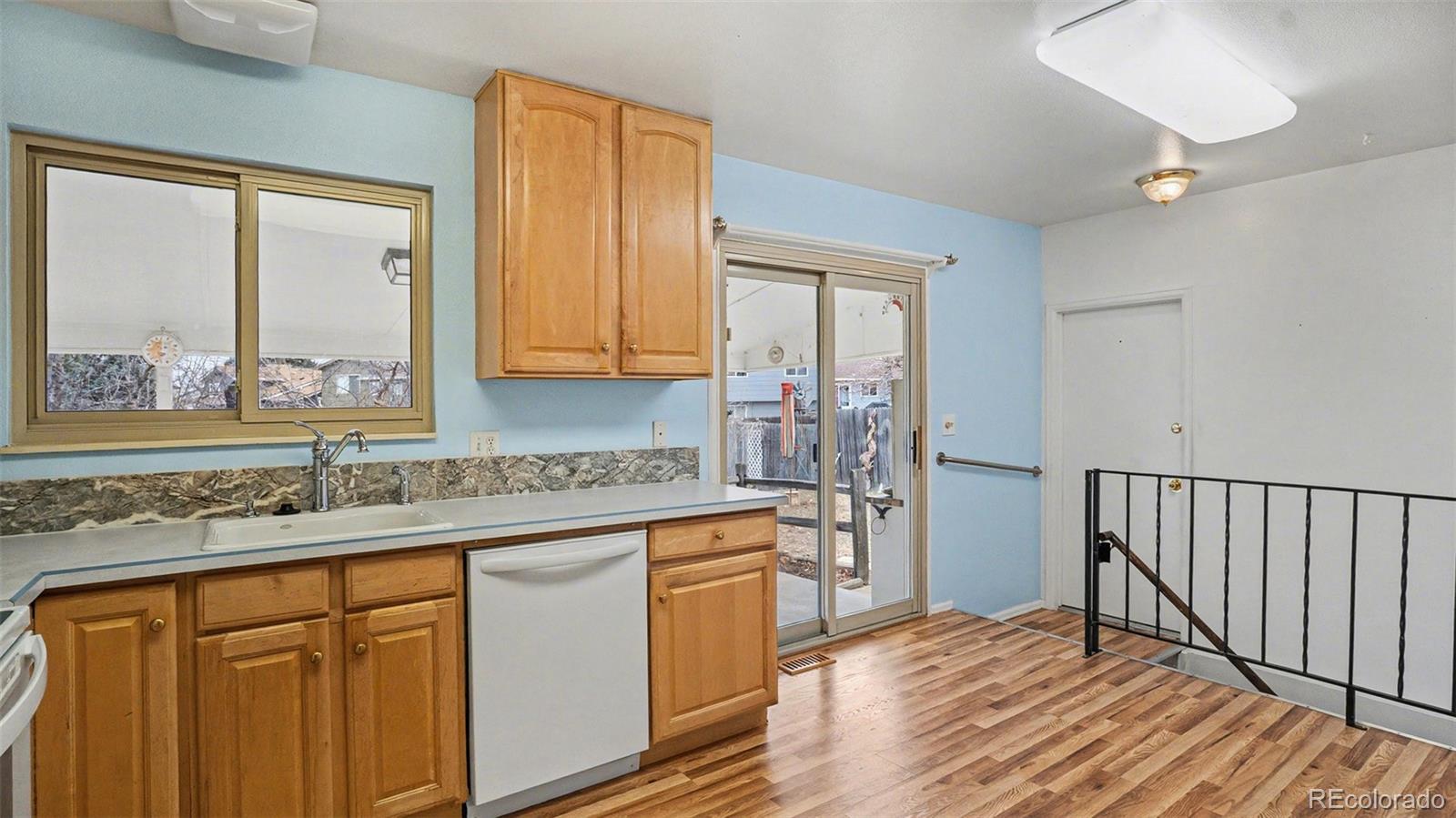MLS Image #6 for 2618 s lewiston street,aurora, Colorado