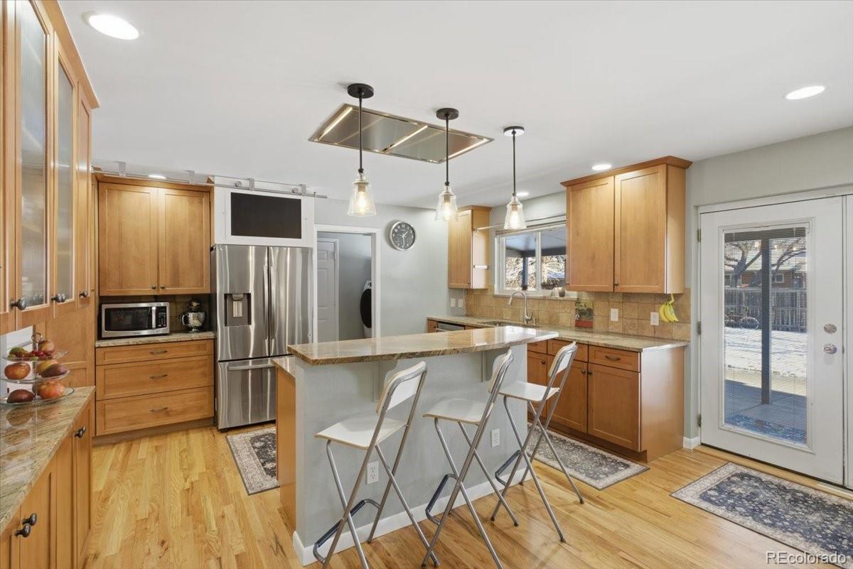 MLS Image #14 for 444 s niagara street,denver, Colorado
