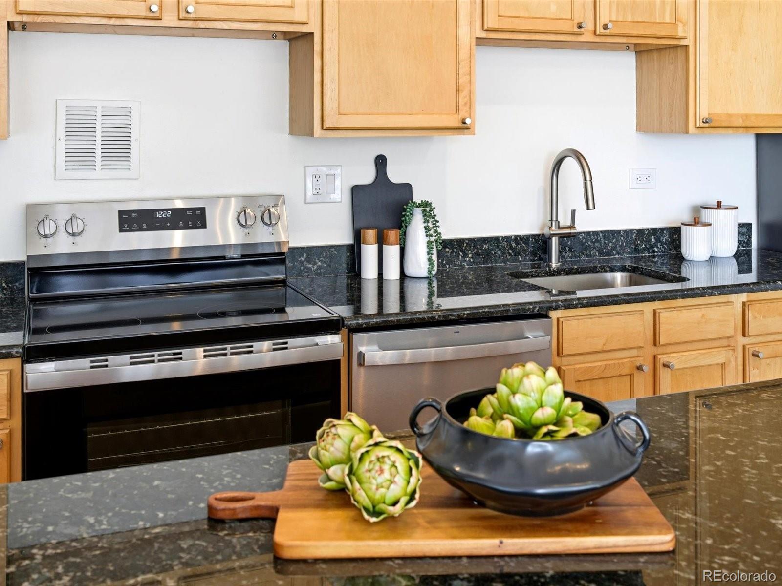 MLS Image #9 for 3100 e cherry creek south drive 803,denver, Colorado