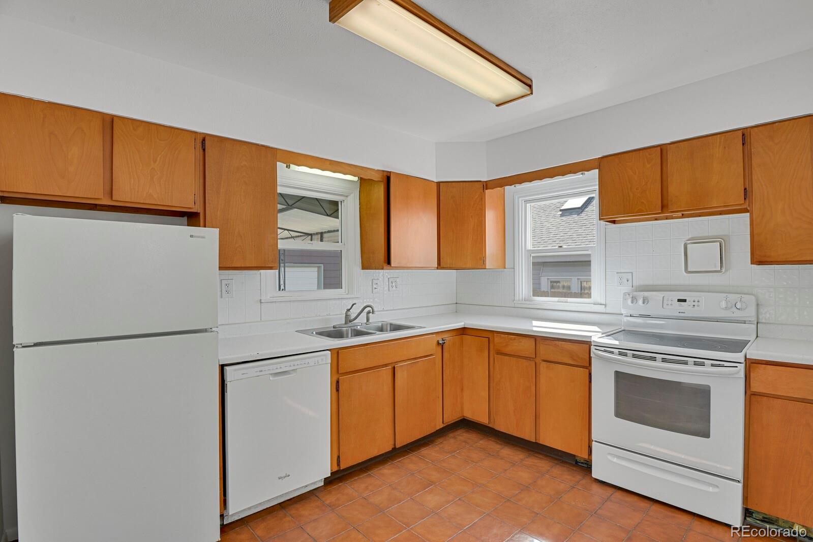 MLS Image #9 for 4580 s logan street,englewood, Colorado