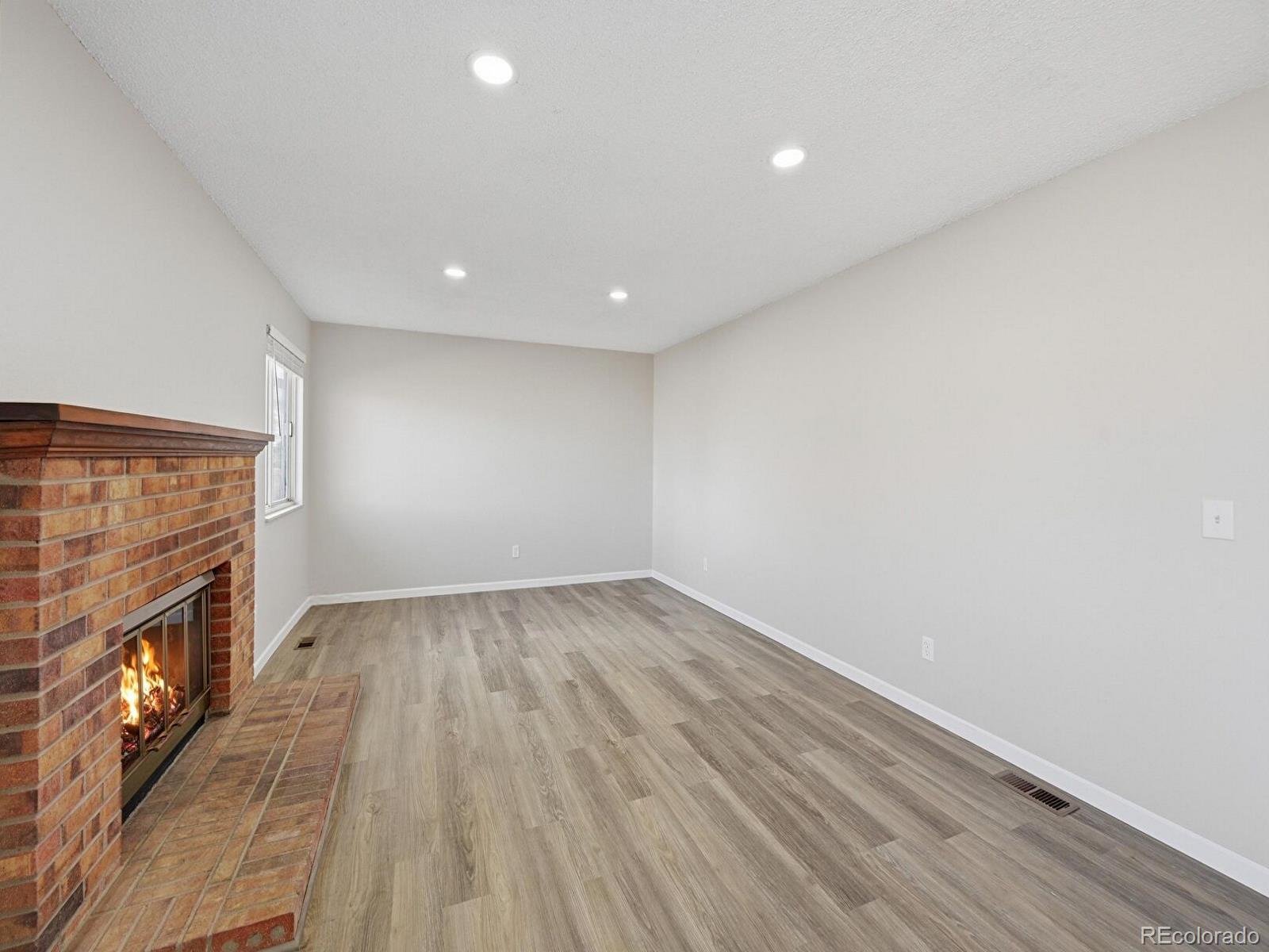 MLS Image #17 for 19131 e louisiana avenue,aurora, Colorado